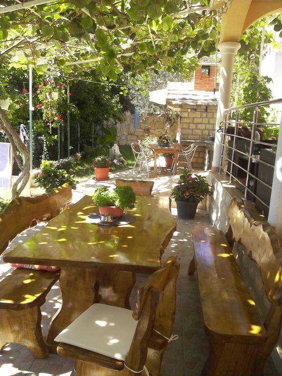 Apartments Saldun Trogir Exterior photo