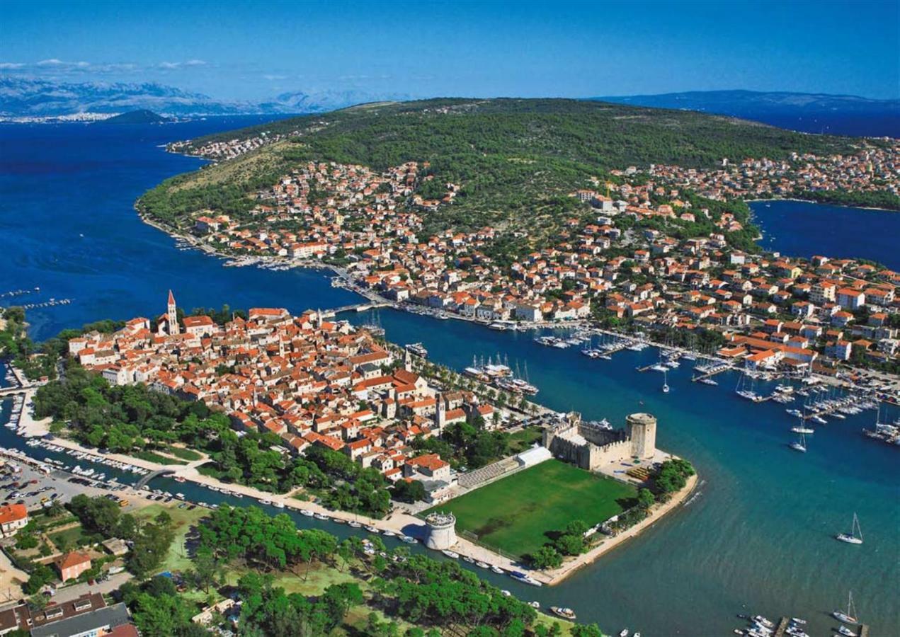 Apartments Saldun Trogir Exterior photo
